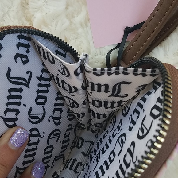 🏵JUICY COUTURE HEART WRISTLET 🏵 - Picture 5 of 5
